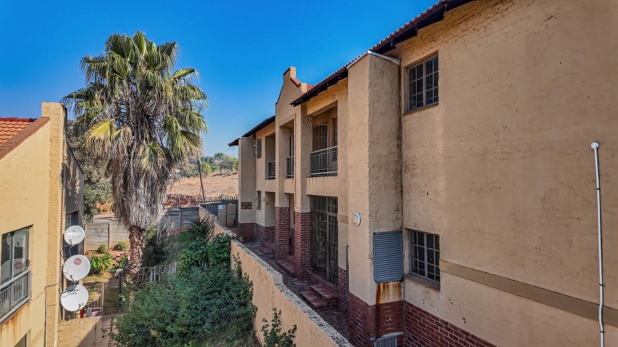 3 Bedroom Property for Sale in Azalea Park North West